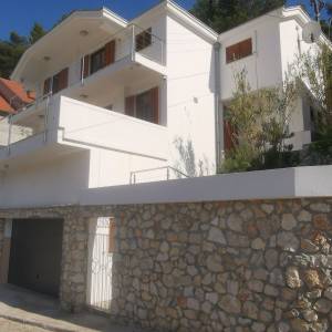 Odlicna kuca na Policama, Trebinje