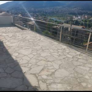 Odlicna kuca na Policama, Trebinje