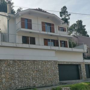 Odlicna kuca na Policama, Trebinje