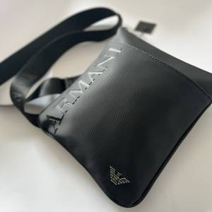 Armani torbica