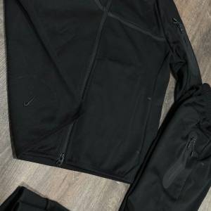 Nike tech fleece 2025 pravi dzep dupli slic