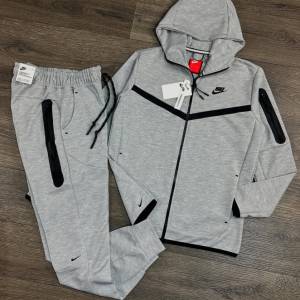 Nike tech fleece 2025 pravi dzep dupli slic