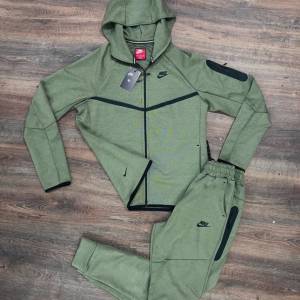 Nike tech fleece 2025 pravi dzep dupli slic