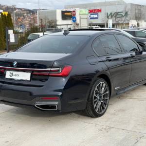 BMW 740 D M PAKET xDrive Automatik 320 ks / SIBER ZRACNI OVJES