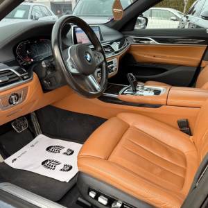 BMW 740 D M PAKET xDrive Automatik 320 ks / SIBER ZRACNI OVJES
