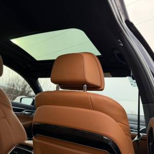 BMW 740 D M PAKET xDrive Automatik 320 ks / SIBER ZRACNI OVJES