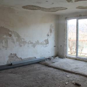 Kuća pored rijeke Une Bos. Krupa