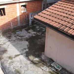 Kuća pored rijeke Une Bos. Krupa