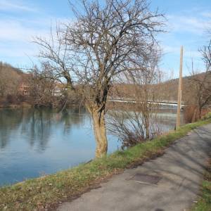 Kuća pored rijeke Une Bos. Krupa