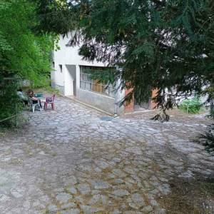 Kuća u prirodnom ambijentu u blizini rijeke Une