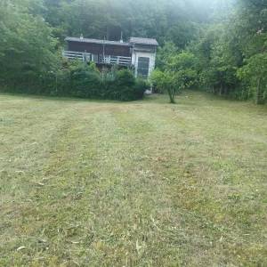 Kuća u prirodnom ambijentu u blizini rijeke Une