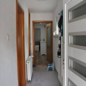 Objekat sa dva zasebna stanovanja kod bolnice