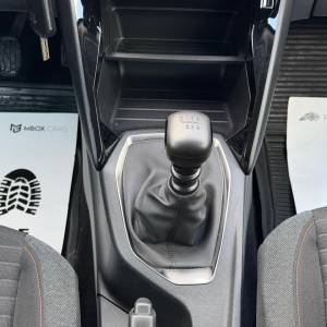 Peugeot 2008 1.2 PureTech 101 ks / LANE ASSIST KAMERA