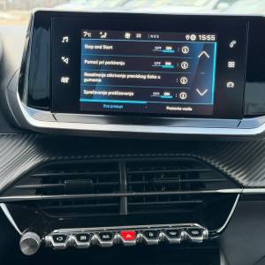 Peugeot 2008 1.2 PureTech 101 ks / LANE ASSIST KAMERA