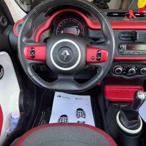 Renault Twingo III 1.0 SCE 71 ks *PANO*STYLE*BT TEL*