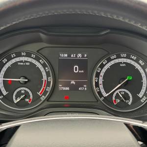 Škoda Karoq 2.0 TDI DSG 115 ks / FULL LED KAMERA NAVI