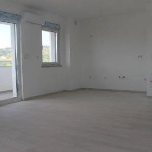 Stan sa dvije spavaće sobe Cazin Grad