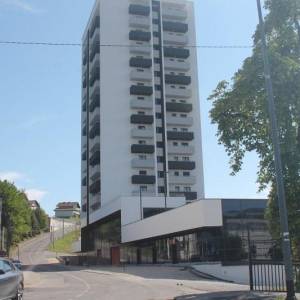 Stan sa dvije spavaće sobe Cazin Grad