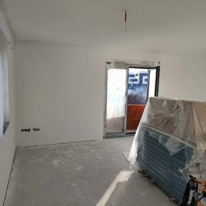 Trosoban stan Centar Grada Cazin 64 m2