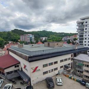 Trosoban stan Centar Grada Cazin 64 m2