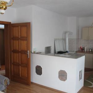 Useljiva i namještena kuća B.Krupa