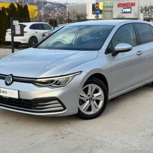 Volkswagen Golf Life 1.0 TSI 110 ks / LANE ASSIST VIRTUAL AMBIENT