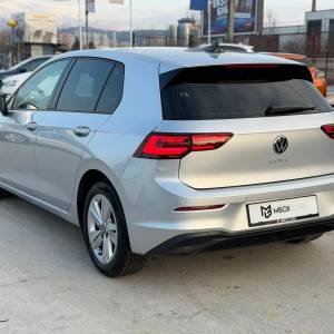 Volkswagen Golf Life 1.0 TSI 110 ks / LANE ASSIST VIRTUAL AMBIENT