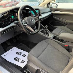 Volkswagen Golf Life 1.0 TSI 110 ks / LANE ASSIST VIRTUAL AMBIENT