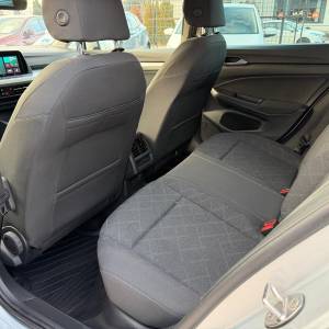 Volkswagen Golf Life 1.0 TSI 110 ks / LANE ASSIST VIRTUAL AMBIENT