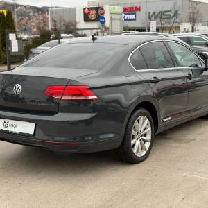 Volkswagen Passat B8 2.0 TDI DSG 150 ks / NAVI ACC