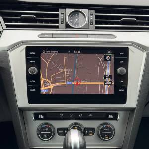 Volkswagen Passat B8 2.0 TDI DSG 150 ks / NAVI ACC