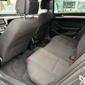 Volkswagen Passat B8 2.0 TDI DSG 150 ks / NAVI ACC