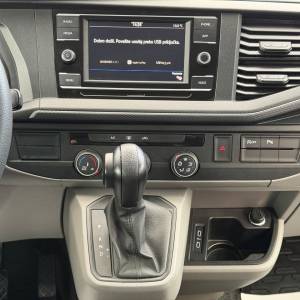 Volkswagen T6 Kombi 2.0 TDI DSG 150 ks 8 sjedista T6.1