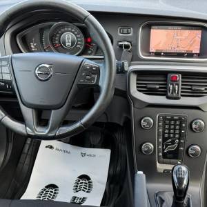 Volvo V40 2.0 Dizel 120 ks D2 ALU NOVE GUME ALARM