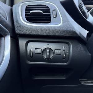 Volvo V40 D2 1.6 D 114 ks *NAVI*KAMERA*KOZA*