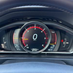 Volvo V40 D2 1.6 D 114 ks *NAVI*KAMERA*KOZA*