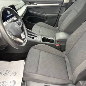 VW Golf Life 1.5 l eTSI OPF