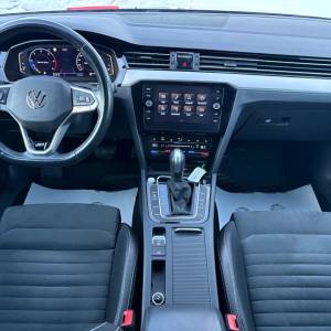 VW Passat Elegance R-Line 2.0 l TDI SCR 4MOTION