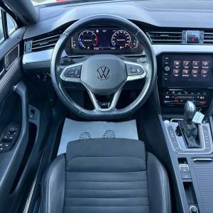 VW Passat Elegance R-Line 2.0 l TDI SCR 4MOTION