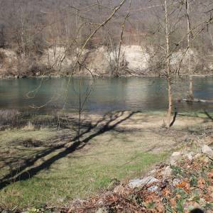 Zemljište Salihovac uz rijeku Unu