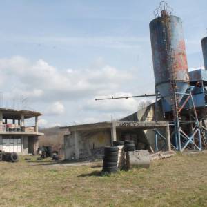Industrijska zemljišta sa objektima