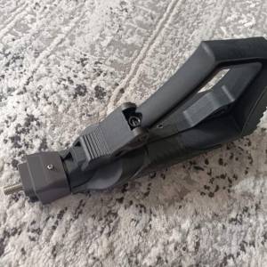 DANIEL DEFENSE KUNDAK NA IZVLAČENJE M4 ZASTAVA AK