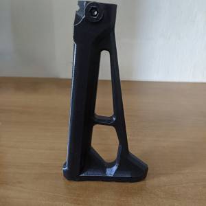 KUNDAK ZA AK-47 i ZASTAVA M70