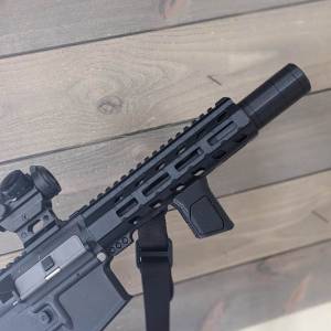 M4 AR-15 OBLOGE HANDGUARD