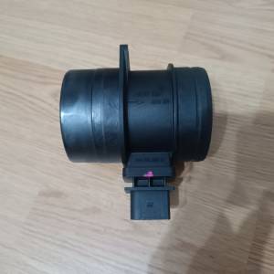 MAF SENZOR PROTOKOMJER ZRAKA 03G906461C GOLF 6, PASSAT