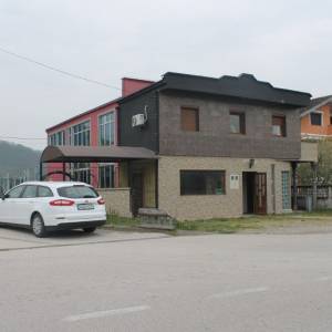 Objekat Bosanska Otoka blizina rijeke Une