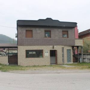 Objekat Bosanska Otoka blizina rijeke Une