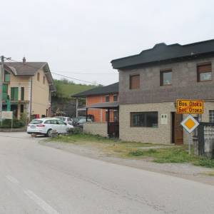 Objekat Bosanska Otoka blizina rijeke Une