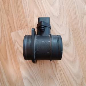 SKODA OCTAVIA MAF SENZOR PROTOKOMJER ZRAKA 038906461B