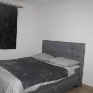 Trosoban useljiv i namješten stan Mala Lisa